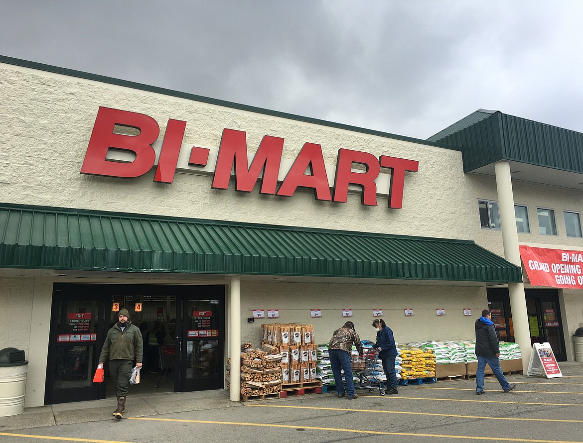 Bi-Mart Opens With A Bang | Coeur D'Alene Press